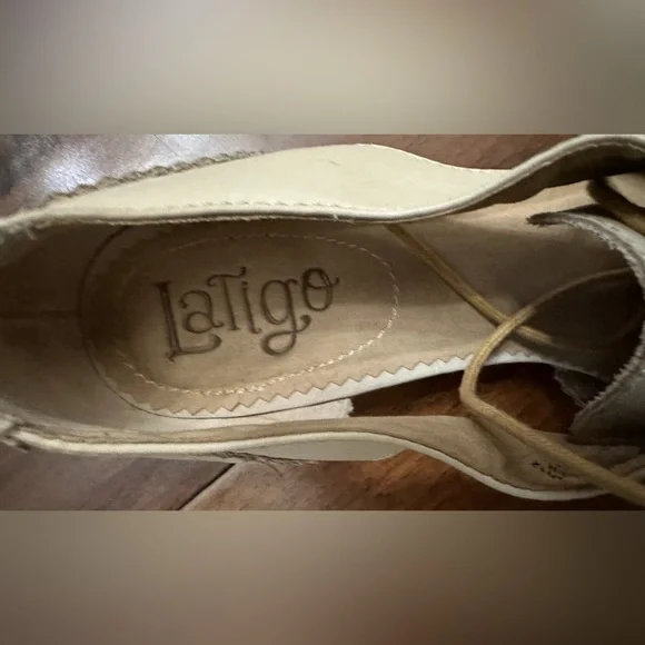 Latigo with Anthropologie Firefly cutout oxford lace ups size 9 1/2 beige - Picture 5 of 10